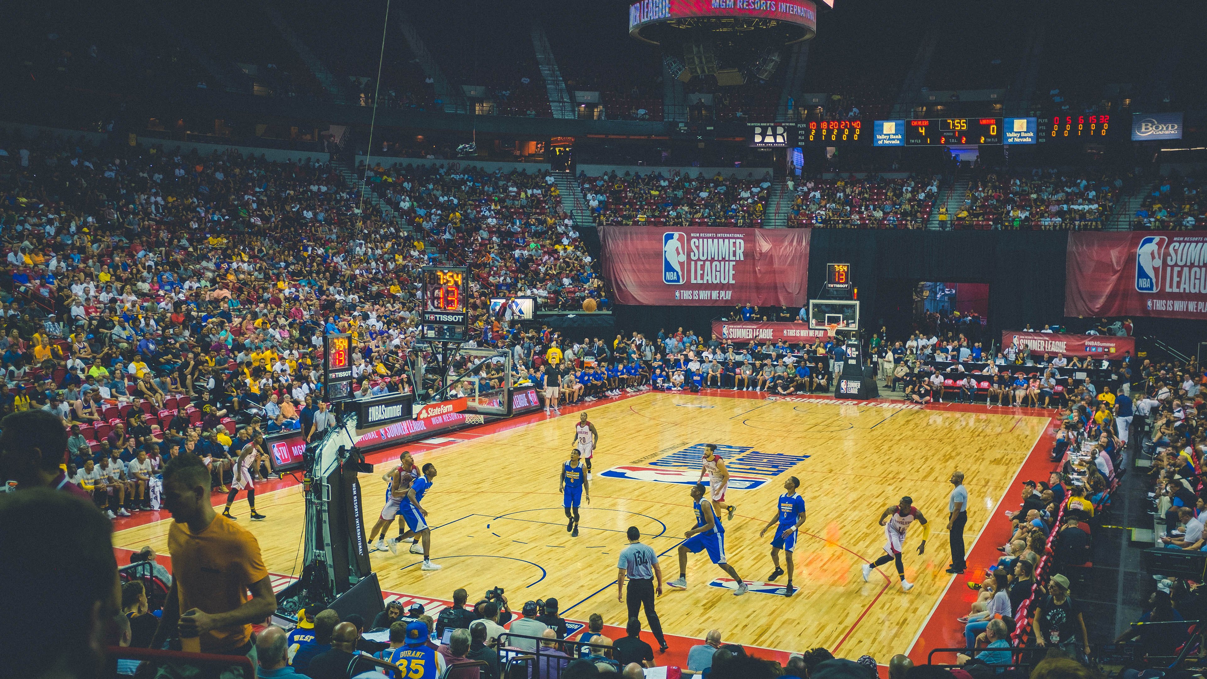 九游娱乐电竞官网-以“篮球+创新教育”为主题的青少年创业大赛在上海举办，创意篮球赛